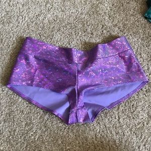 rave shorts